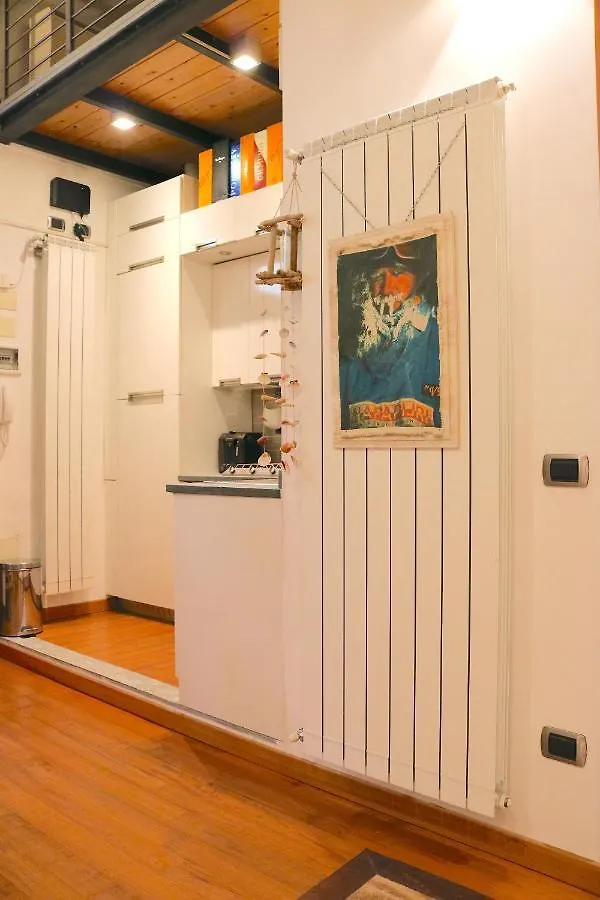Charming Apartment In The Navigli District - 4 People Milano
